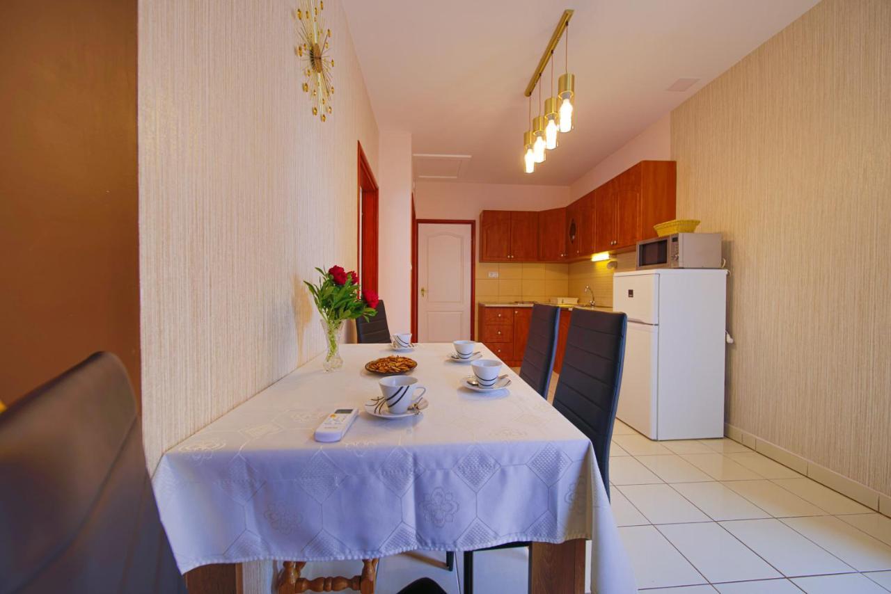 Kalvin Utcai Apartmanok Hajdúszoboszló Εξωτερικό φωτογραφία