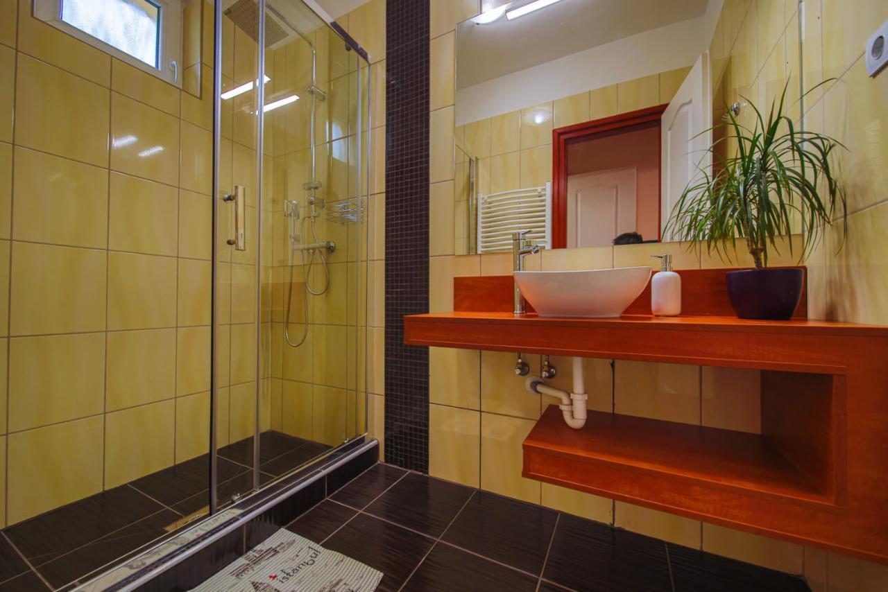 Kalvin Utcai Apartmanok Hajdúszoboszló Εξωτερικό φωτογραφία