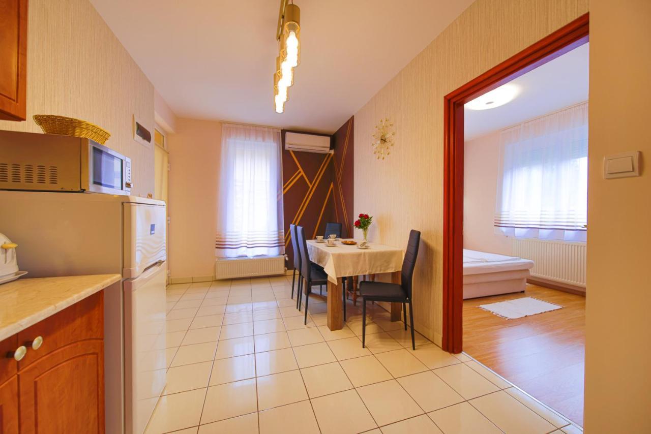 Kalvin Utcai Apartmanok Hajdúszoboszló Εξωτερικό φωτογραφία
